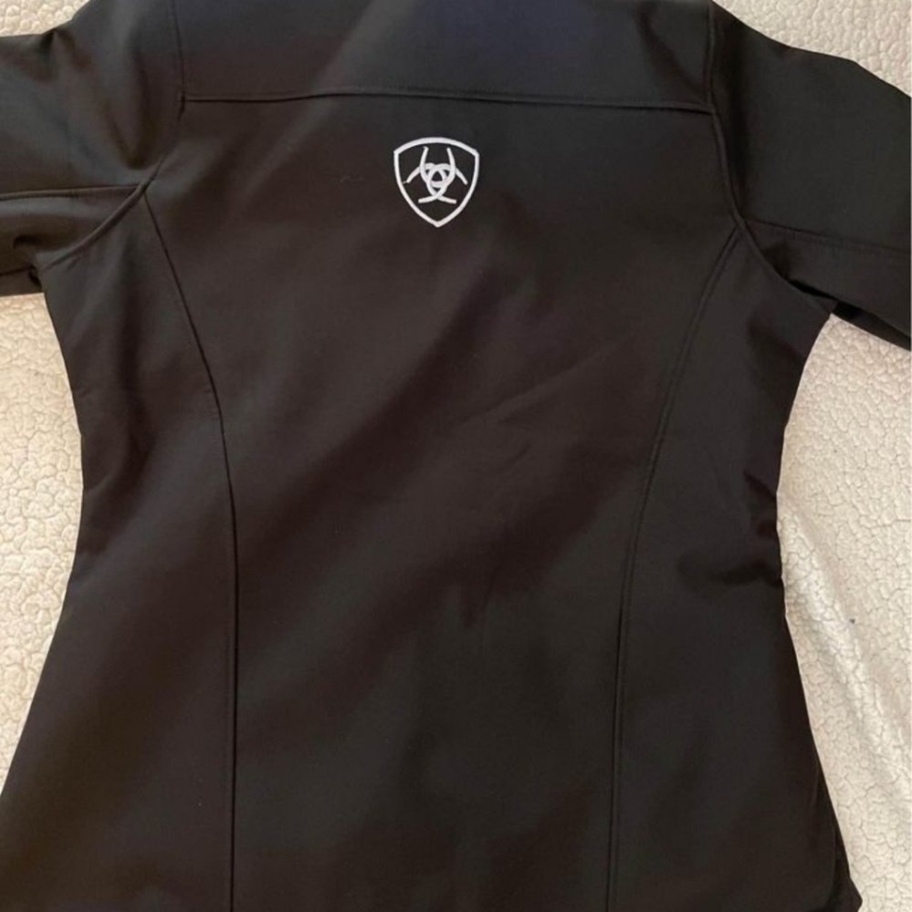 Womens brand new ariat coat